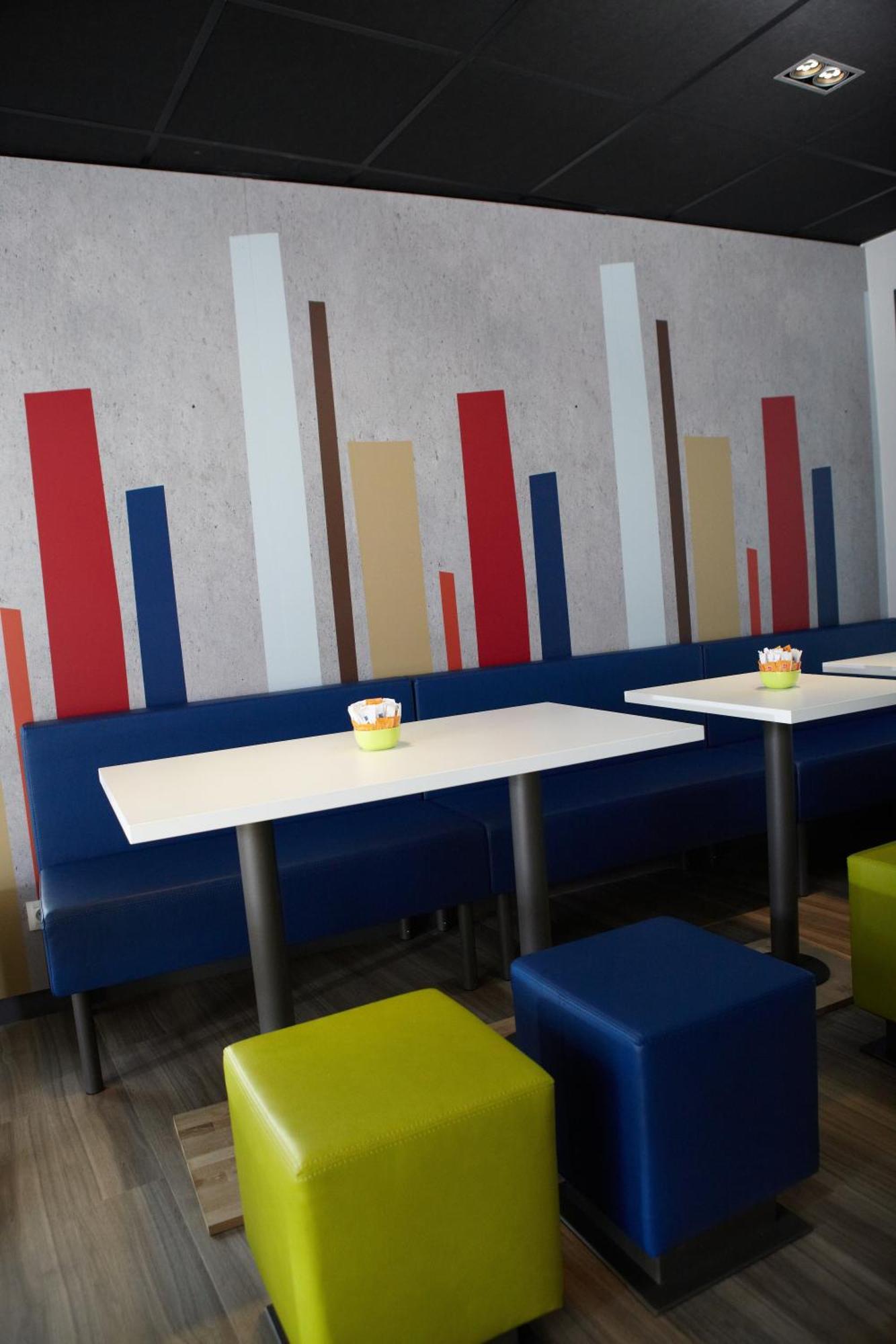Ibis Budget Pontarlier Eksteriør bilde