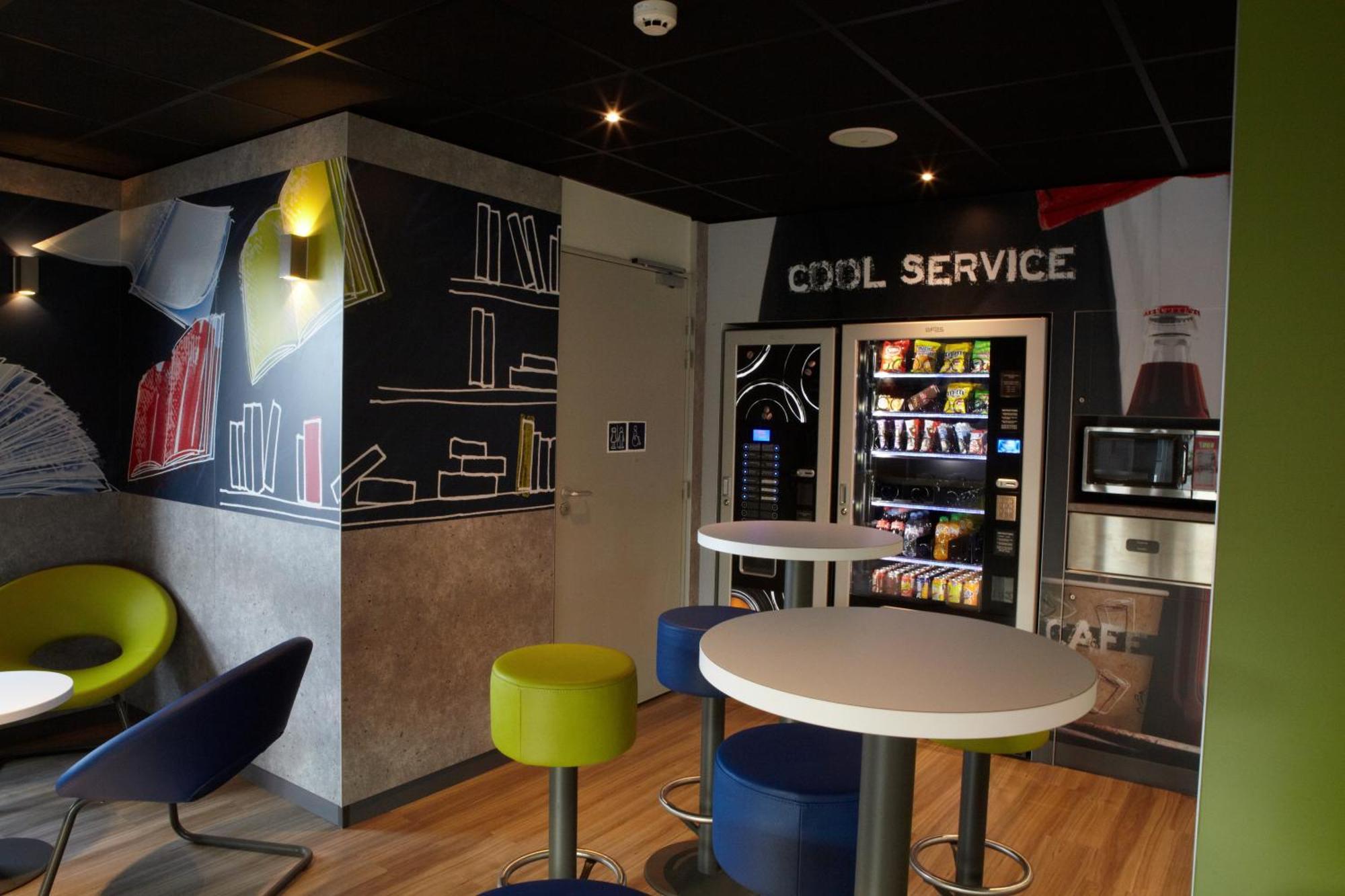 Ibis Budget Pontarlier Eksteriør bilde