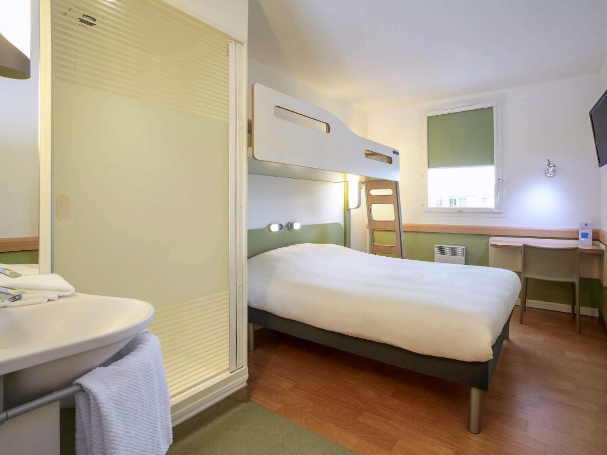 Ibis Budget Pontarlier Eksteriør bilde